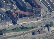 Luftfoto fra juni 2007 af Yrsaro karréen og de nærmeste bygninger